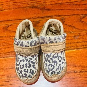 Twisted X Leopard Print Kids Shoes. Sz 7